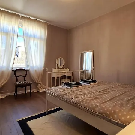 Cozy 2-bedroom In The Center Sofia